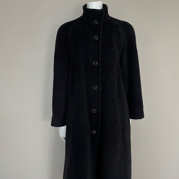 Hilary Radley Vintage Long Black Front Pockets Llama Winter Coat Jacket Size 10 - Picture 3 of 15